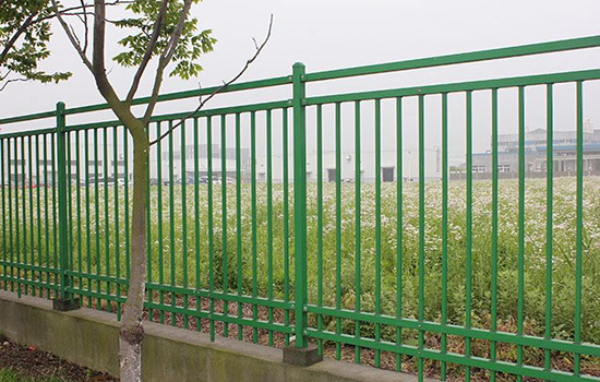 鍍鋅<a href=http://m.sweetlakecakes.com target=_blank class=infotextkey>護欄</a>