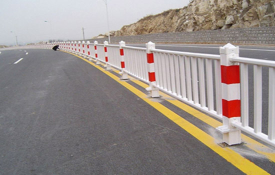 市政防護(hù)<a href=http://m.sweetlakecakes.com target=_blank class=infotextkey>護(hù)欄</a>