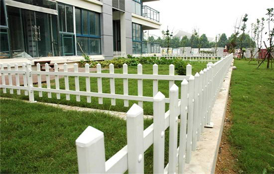 園林綠化<a href=http://m.sweetlakecakes.com target=_blank class=infotextkey>護(hù)欄</a>