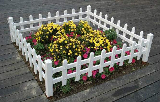 花圃<a href=http://m.sweetlakecakes.com target=_blank class=infotextkey>圍欄</a>