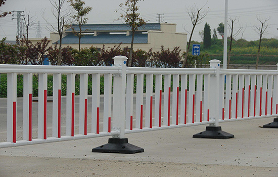街道<a href=http://m.sweetlakecakes.com target=_blank class=infotextkey>護(hù)欄</a>
