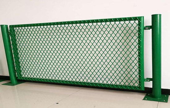 道路防護<a href=http://m.sweetlakecakes.com target=_blank class=infotextkey><a href=http://m.sweetlakecakes.com target=_blank class=infotextkey>圍欄</a>網(wǎng)</a>