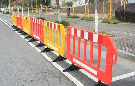 哪里有賣(mài)公路防護(hù)欄桿優(yōu)勢(shì)所在你都知道了嗎?